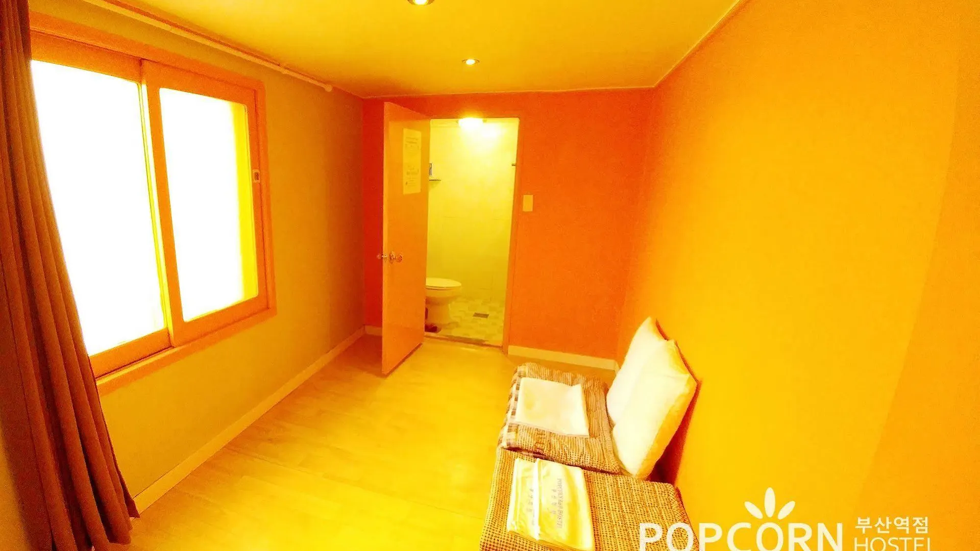 ** Hotel Popcorn Hostel Busan Station South Korea